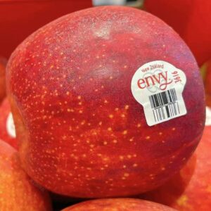 The Biggest New Zealand Envy Apple